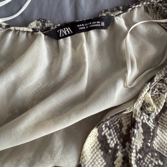 Zara Python Snake print dress with belt - Picture 8 of 9